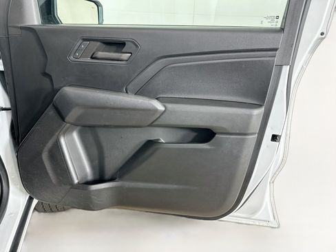 Used 2024 Chevrolet Colorado Trail Boss w/ Technology Package AWD/4WD image 31