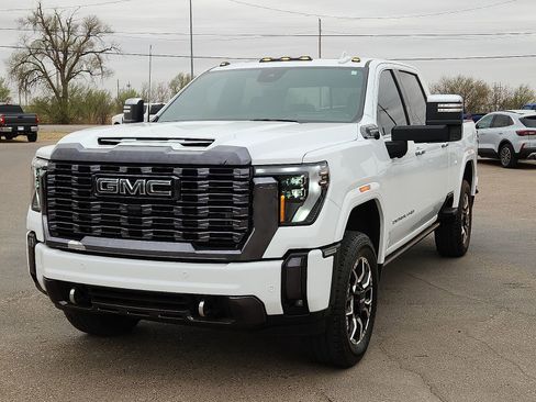 Used 2024 GMC Sierra 2500 Denali Ultimate w/ Max Trailering Package image 1
