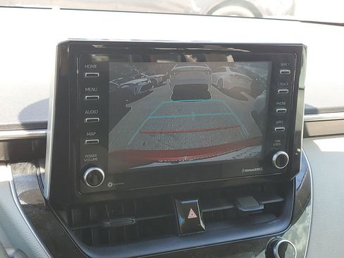 Certified 2021 Toyota Corolla LE image 25