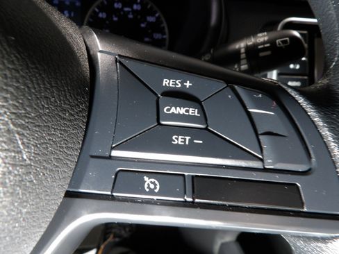 Used 2024 Nissan Kicks S FWD image 15