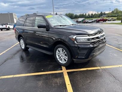Used 2024 Ford Expedition XLT
