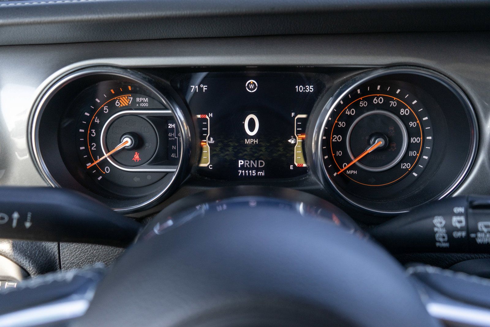 Used 2019 Jeep Wrangler Unlimited Sahara AWD/4WD image 12