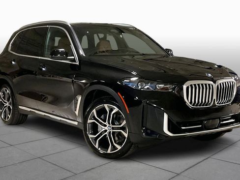 New 2026 BMW X5 sDrive40i w/ Climate Comfort Package image 2
