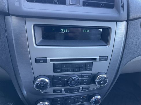 Used 2010 Ford Fusion SE image 7