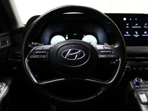 Used 2023 Hyundai Palisade Limited FWD image 11
