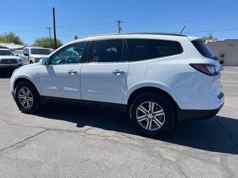 Used 2016 Chevrolet Traverse LT FWD image 8