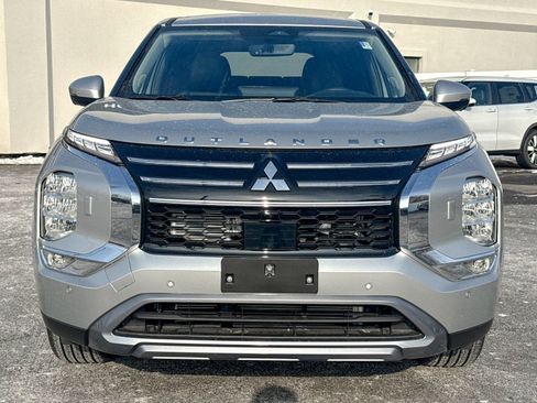 New 2026 Mitsubishi Outlander SE AWD/4WD image 2