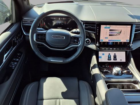 New 2026 Jeep Grand Wagoneer Summit AWD/4WD image 4