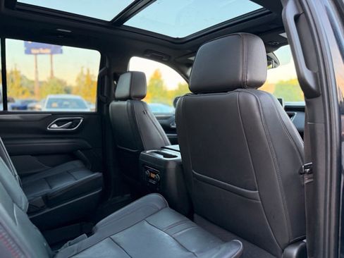 Used 2022 Chevrolet Tahoe RST w/ Luxury Package AWD/4WD image 19