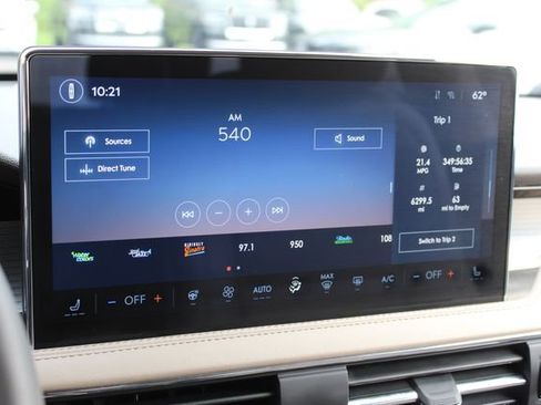 Certified 2024 Lincoln Corsair AWD w/ Equipment Group 101A image 22