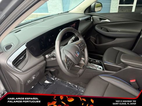 Used 2025 Buick Encore GX Sport Touring w/ Advanced Technology Package FWD image 16