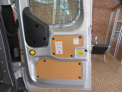 Used 2022 Ford Transit Connect XLT image 26