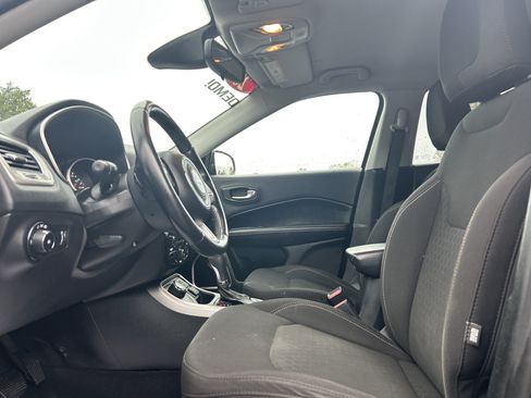 Used 2020 Jeep Compass Sport AWD/4WD image 11