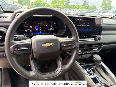 Used 2026 Chevrolet Colorado W/T AWD/4WD image 11