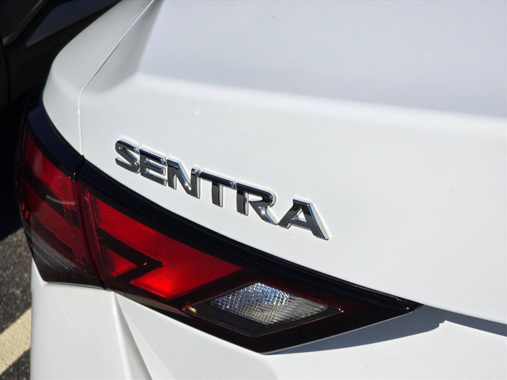 Used 2025 Nissan Sentra S FWD image 15