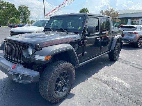 Used 2023 Jeep Gladiator Rubicon w/ Cold Weather Group AWD/4WD image 3