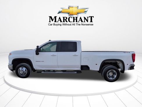 Used 2024 Chevrolet Silverado 3500 LT image 7
