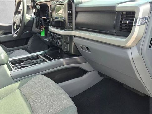 Used 2024 Ford F250 XLT w/ FX4 Off-Road Package AWD/4WD image 19