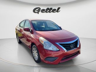 Used 2015 Nissan Versa SV video 1