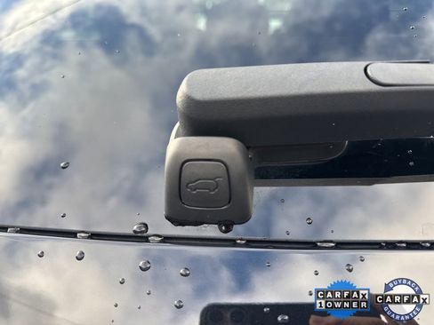 Used 2025 Genesis GV70 3.5T Sport w/ Sport Prestige Package image 12