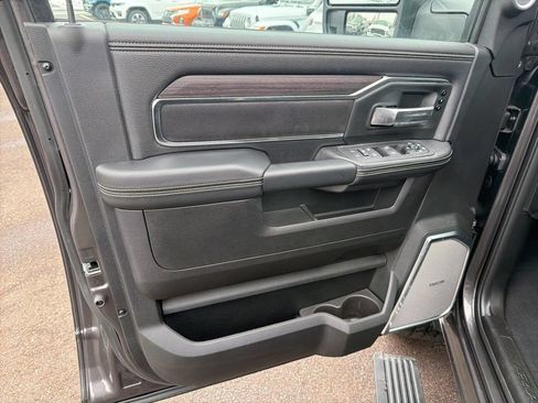 New 2026 RAM 2500 Laramie AWD/4WD image 5
