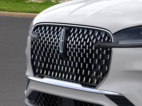New 2025 Lincoln Aviator Reserve w/ Equipment Group 201A image 17
