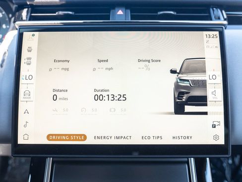 Certified 2026 Land Rover Range Rover Velar S AWD/4WD image 27