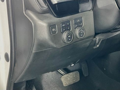 Used 2023 Chevrolet Silverado 1500 RST w/ Redline Edition AWD/4WD image 10