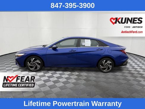 Used 2025 Hyundai Elantra SEL image 6