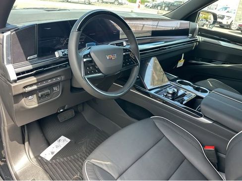 New 2026 Cadillac Escalade Sport w/ Touring Package AWD/4WD image 27