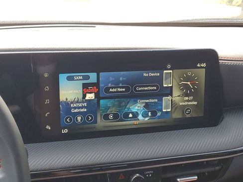 New 2025 Nissan Kicks SR image 18