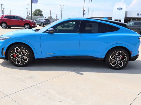 Used 2021 Ford Mustang Mach-E GT image 9