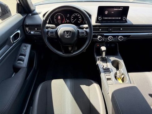 Used 2025 Honda Civic Sport image 6