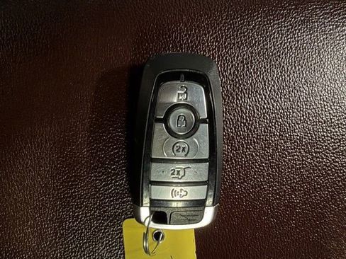 Used 2024 Ford Expedition Limited image 51