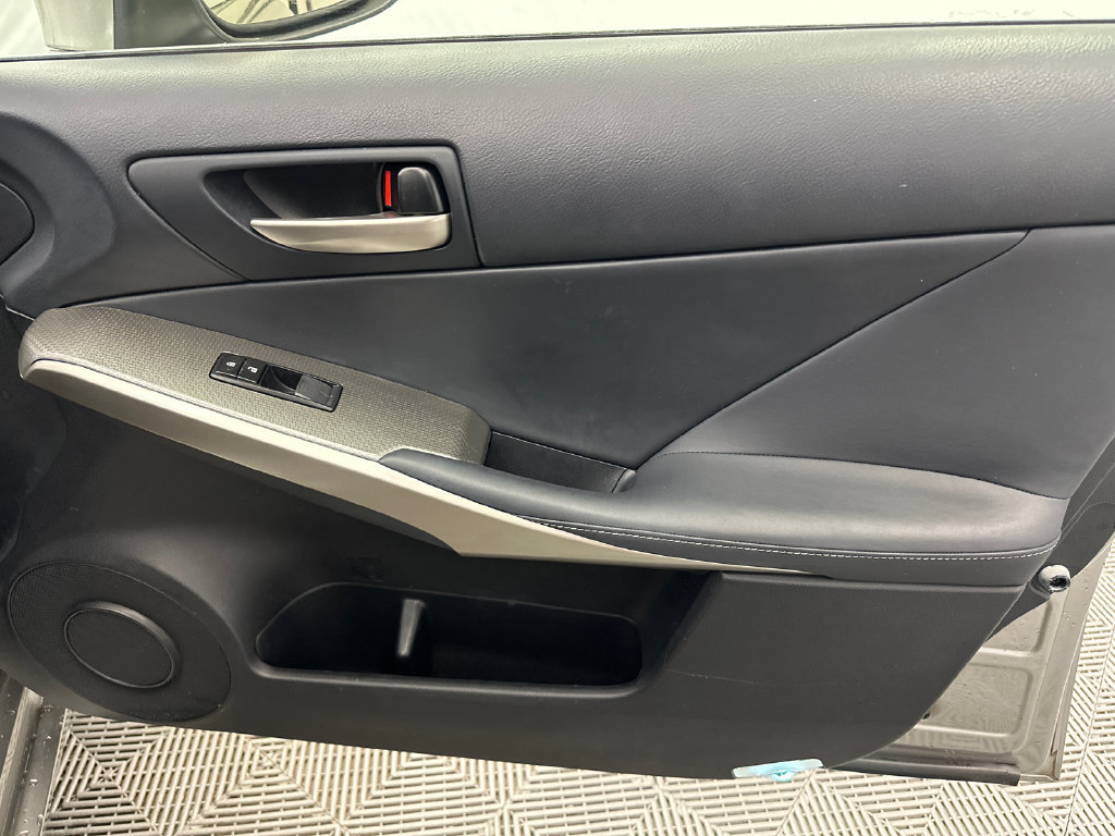 Used 2018 Lexus IS 300 F Sport w/ F Sport Package RWD image 15