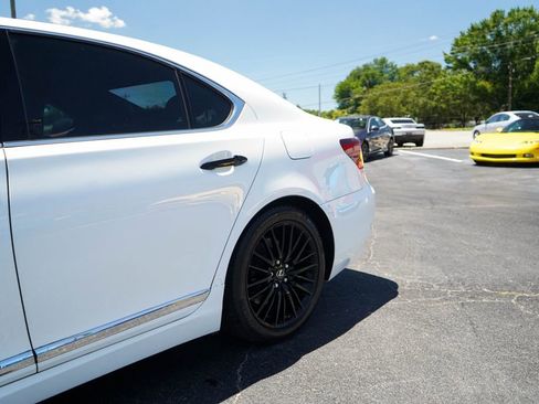 Used 2015 Lexus LS 460 RWD image 22