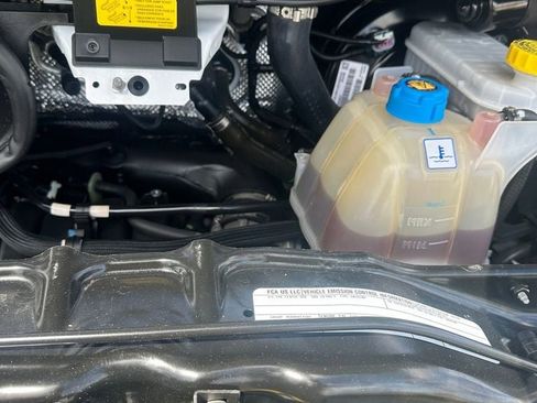 Used 2023 RAM ProMaster 2500 FWD image 7