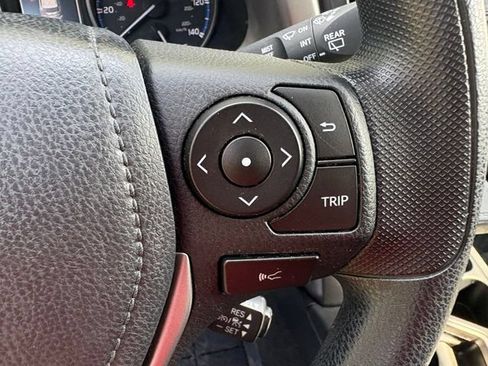 Used 2017 Toyota RAV4 LE w/ All Weather Liner Package AWD/4WD image 25