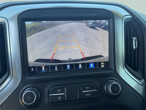 Used 2020 Chevrolet Silverado 2500 LTZ w/ LTZ Premium Package image 22