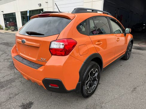 Used 2014 Subaru Crosstrek 2.0i Premium w/ Moonroof Package AWD/4WD image 12