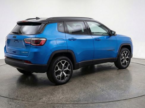 Used 2025 Jeep Compass Limited AWD/4WD image 9
