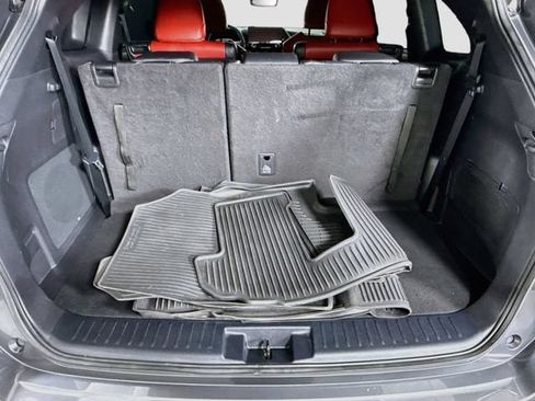 Used 2023 Toyota Highlander XSE FWD image 26