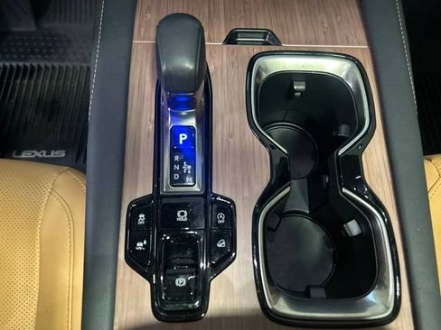 Used 2023 Lexus RX 350 Premium w/ Accessory Package AWD/4WD image 22