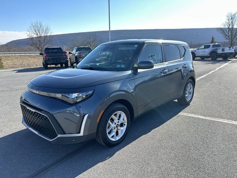 Used 2024 Kia Soul LX w/ Option Group 015 image 3