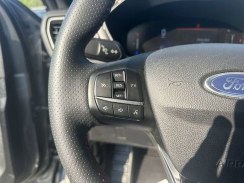 Used 2024 Ford Escape ST-Line image 17