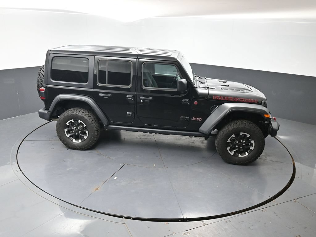 Used 2025 Jeep Wrangler Unlimited Rubicon AWD/4WD image 37