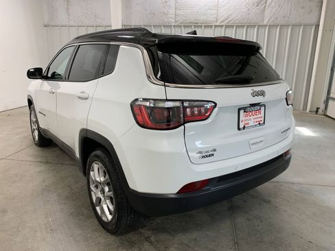 Used 2025 Jeep Compass Limited AWD/4WD image 23