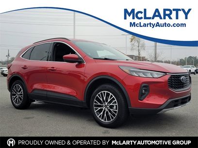 Used 2025 Ford Escape SE