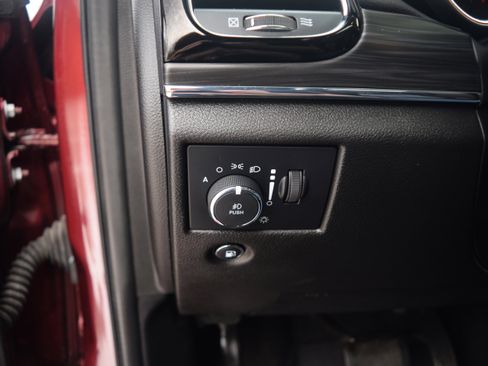 Used 2021 Jeep Grand Cherokee Limited w/ Quick Order Package 2GK 80th image 7