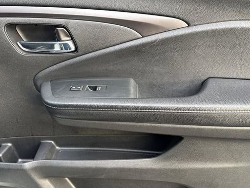 Used 2022 Honda Pilot Sport image 22